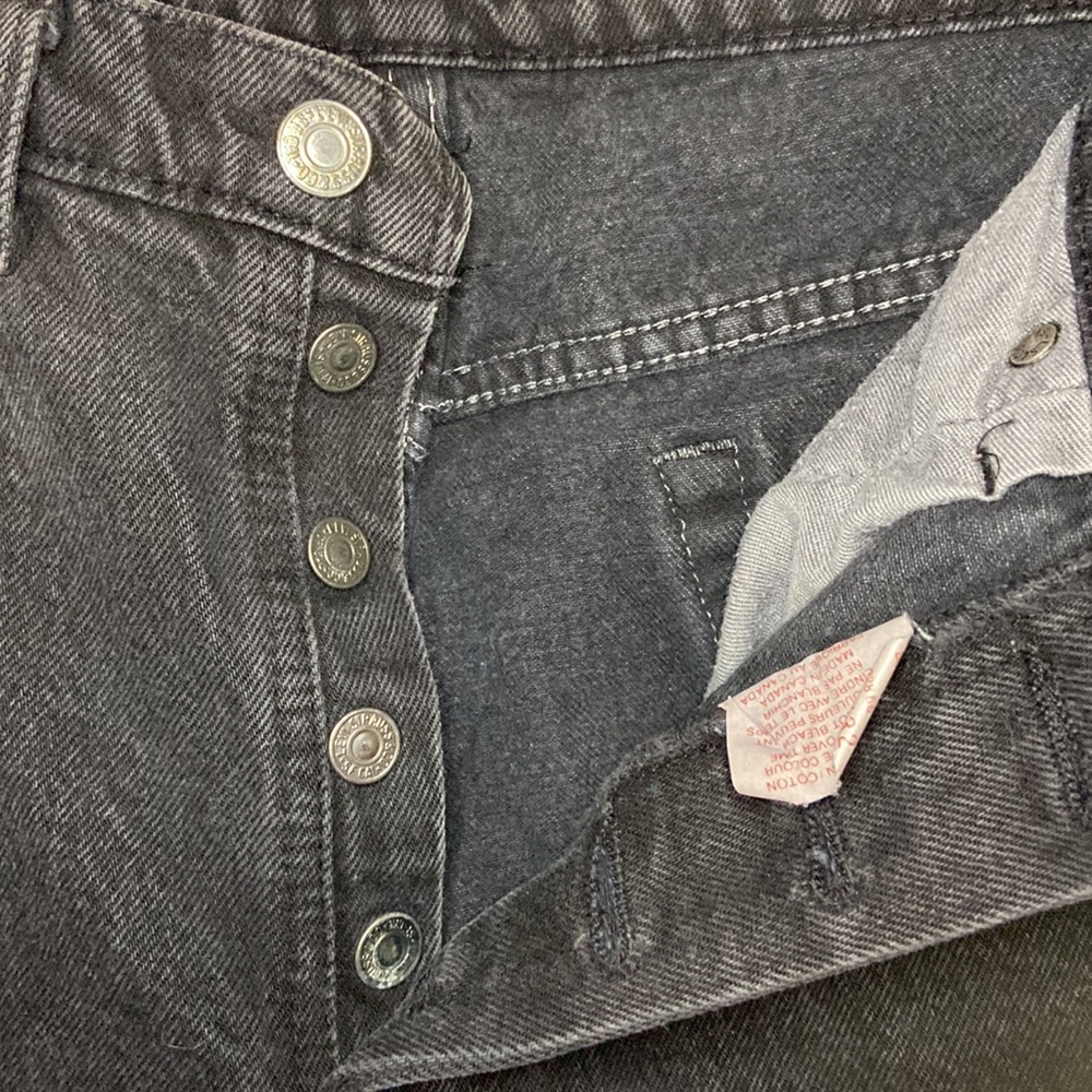 34/32 Levi’s 501 black